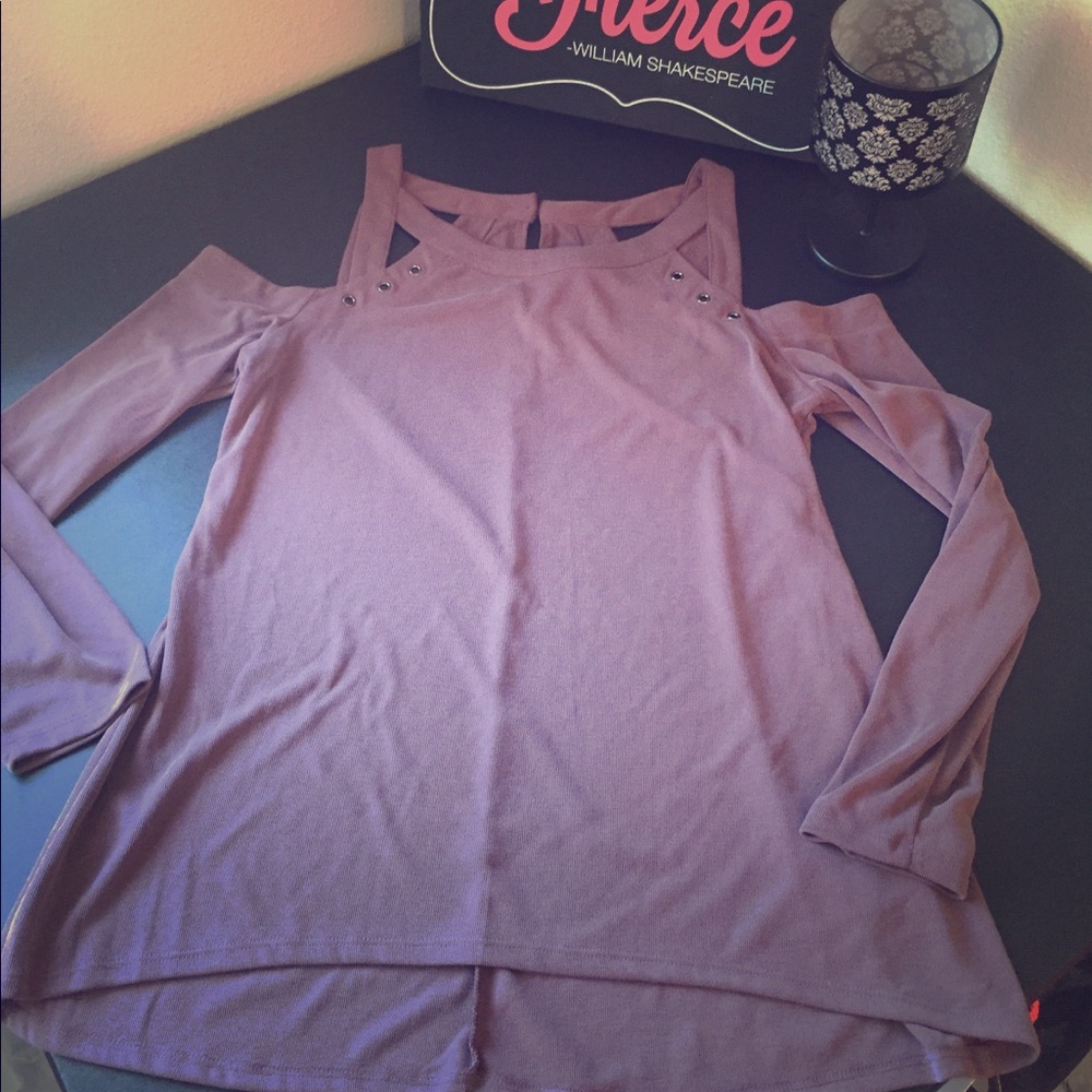 NWOT colder shoulder top